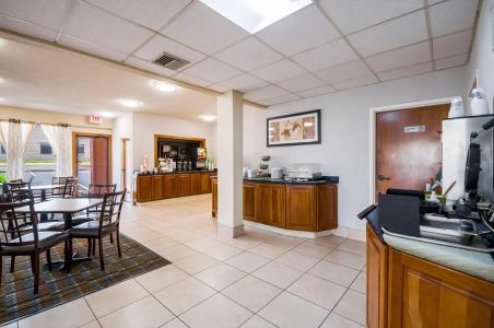 Quality Inn Fredericksburg-Central Park Area - 27