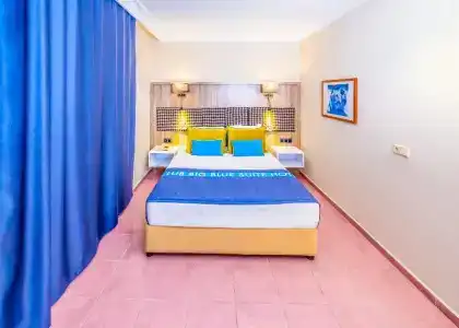 Club Big Blue Suit - All Inclusive - 78