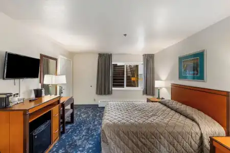 Breeze Inn - 56