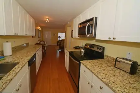 Westwinds Waterfront Resort - 38