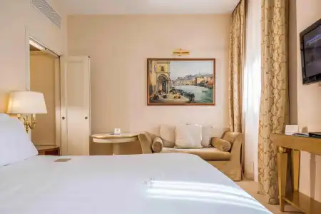 Golden Tower & Spa - 2
