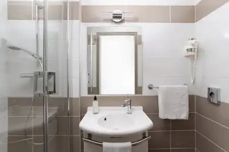 Hôtel Suzane - 53