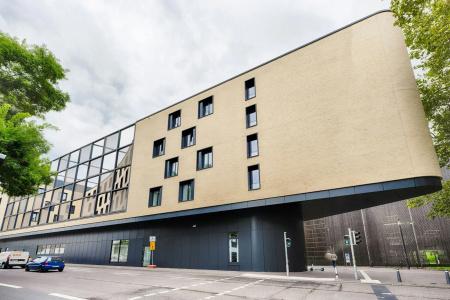 Premier Inn Heilbronn City Centre - 49