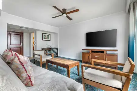 Hilton Grand Vacations Club at Hilton Hawaiian Village - 3