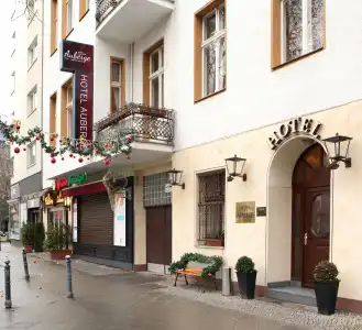 Safestay Berlin Kurfurstendamm - 0