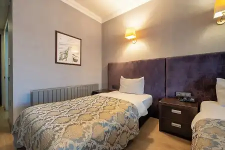 216 Castle - 60