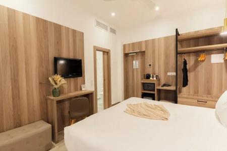 Golden Tulip Cannes de Paris - 78