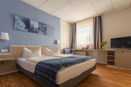 Novalis by Aurum Dresden - 28