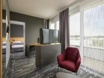 Best Western Plus - 165