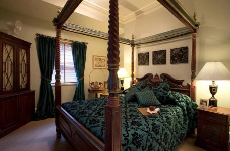 Twenty Nevern Square - 113