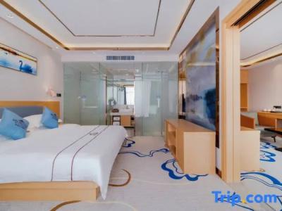Microtel by Wyndham Lijiang - 72