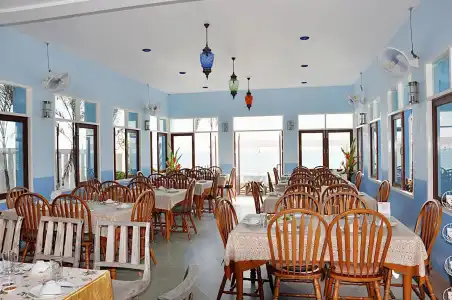 Baan Montra Beach Resort - 19