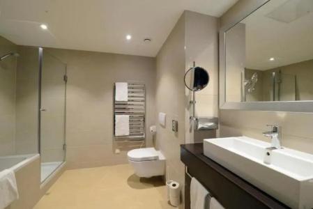 HiLight Suites - 55