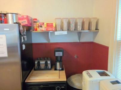 The Wayfaring Buckeye Hostel - 13