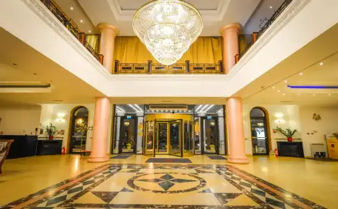 Phoenicia Grand - 16