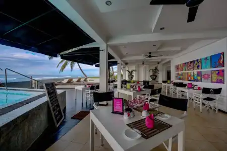 Cantaloupe Aqua Beach Club - 28