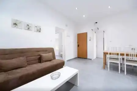 Sea Suites Apartments - 389
