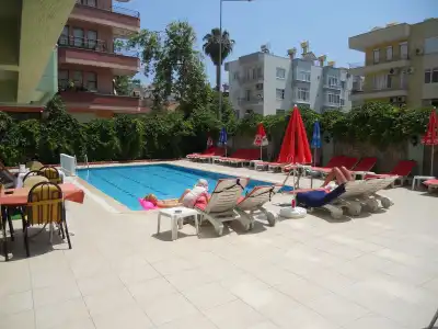 Cleopatra Icaria Apart - 11