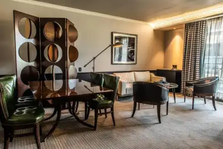 The Singular Santiago - 81