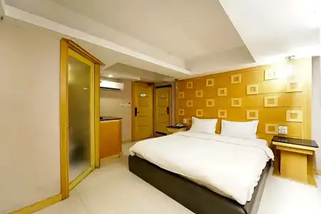 UPARs Sukhumvit 11 Nana - 129