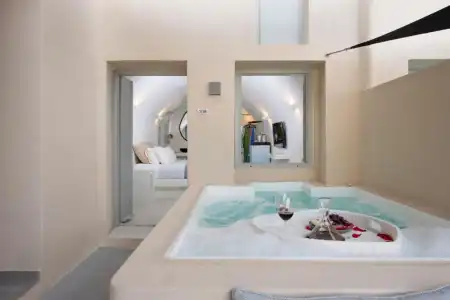Caldera Cliff Illusion Suites - 74