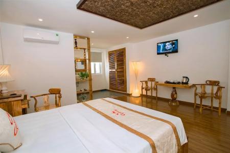 Rex and Apartment - 121