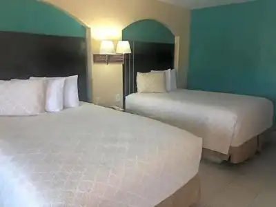 Pinn Road Inn and Suites - 24