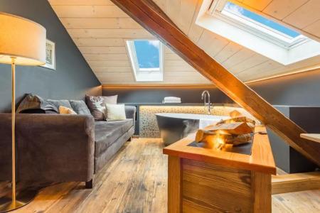 John Luxury Suites - 18