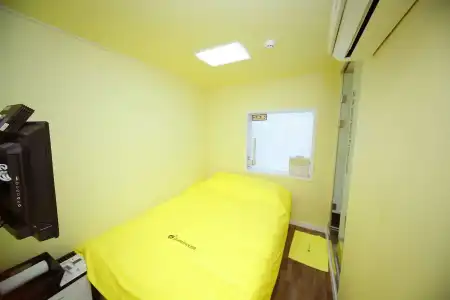 24 Guesthouse Sinchon Avenue - 1