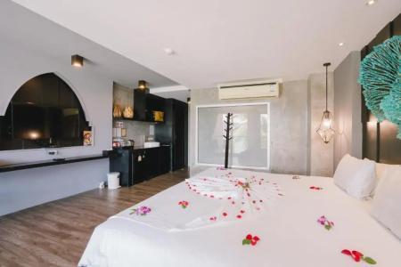 Patong Signature Boutique - 141