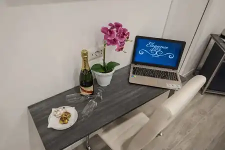 B&B Elegance - 18