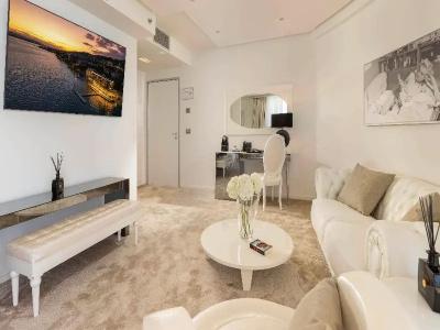 Luxury Amabilis - 108