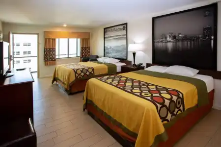 Super 8 By Wyndham Virginia Beach Oceanfront - 4