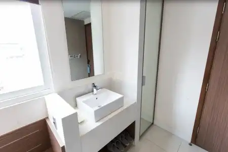 The Luxe - 31