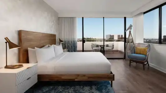 Renaissance Newport Beach - 115