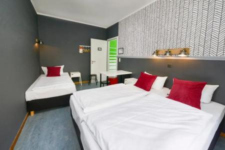 Old Town Hostel - 32