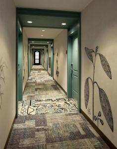 Moxy Santa Barbara - 5