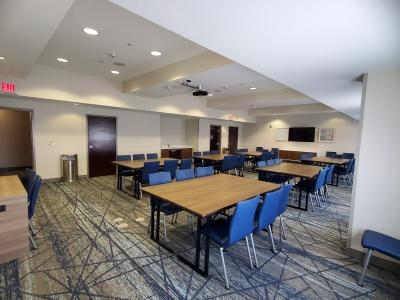 Holiday Inn Express & Suites El Paso West by IHG - 37