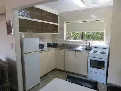 Beetham Park Motel - 11