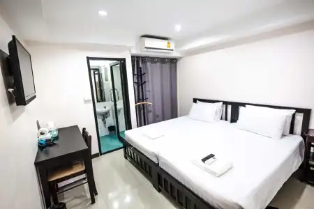 Don Muang - 22