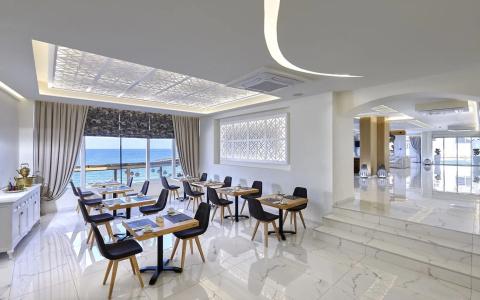 Vasia Boulevard (Adults Only) - 8