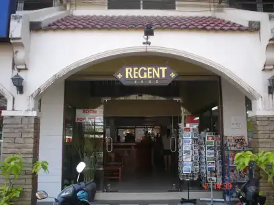 OYO 320 Regent 2002 Guest House - 0