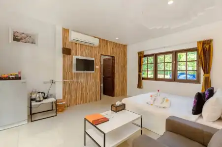 Club Bamboo Boutique Patong Beach Resort - 303