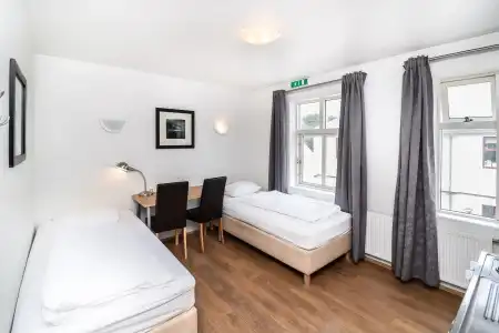 Guesthouse Aurora - 18