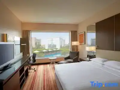 Courtyard by Marriott Mumbai International Airport - 55