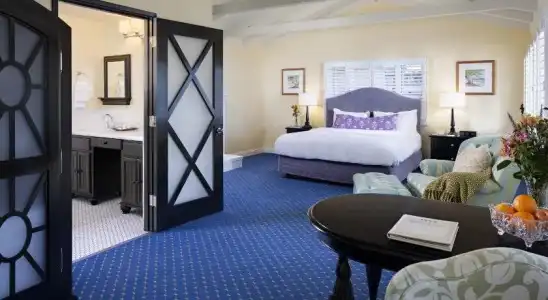 Colonial Terrace Inn by the Sea - 7