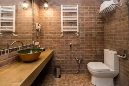 Old Side Boutique - 37