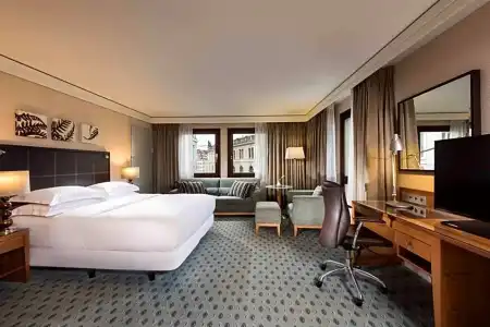 Hilton Dresden - 77