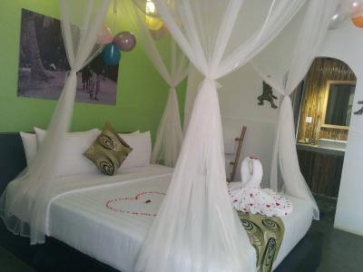 Green Leaf Boutique - 2
