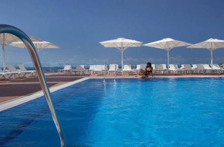 Island Luxurious Suites - 8